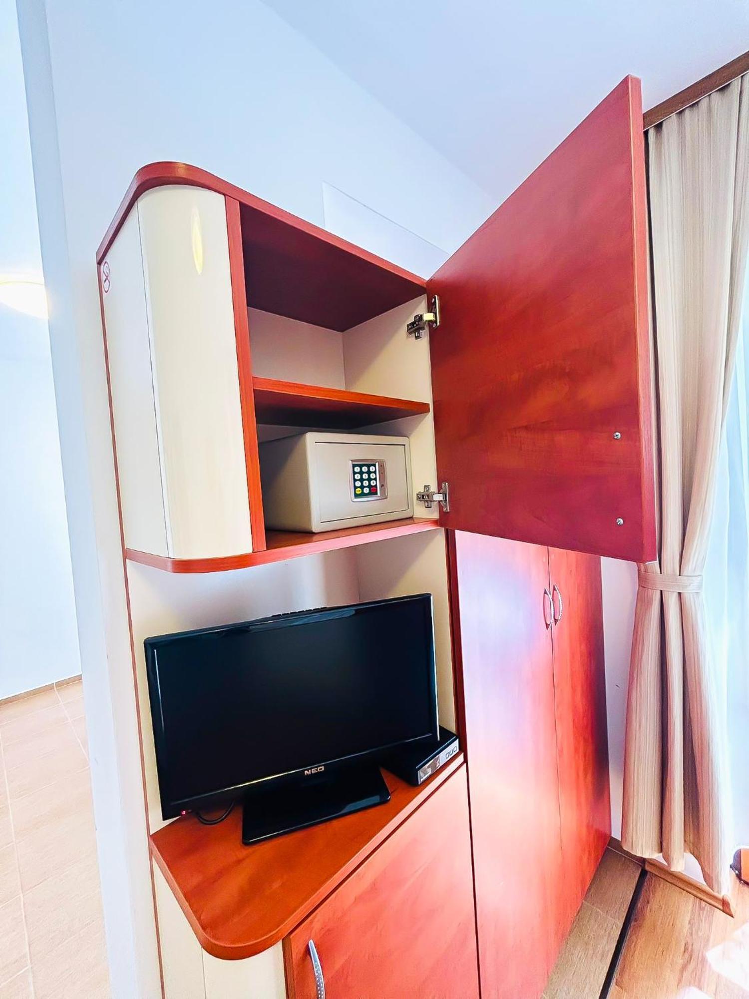 Family Hotel Helios Слънчев бряг Екстериор снимка
