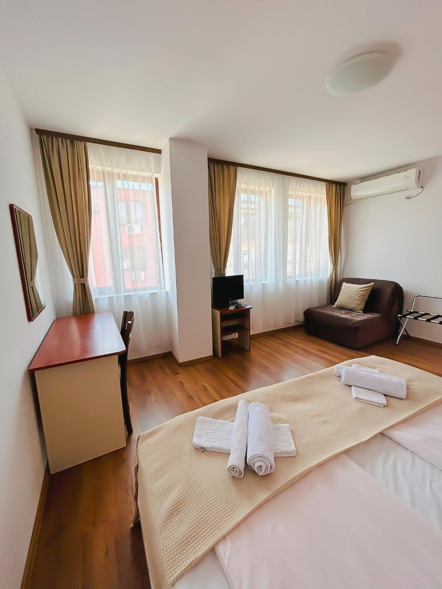 Family Hotel Helios Слънчев бряг Екстериор снимка